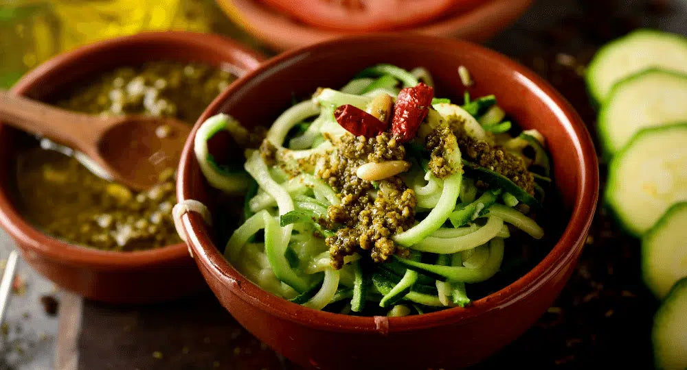 Rezept für Moringa-Pesto und Zucchinispaghetti
