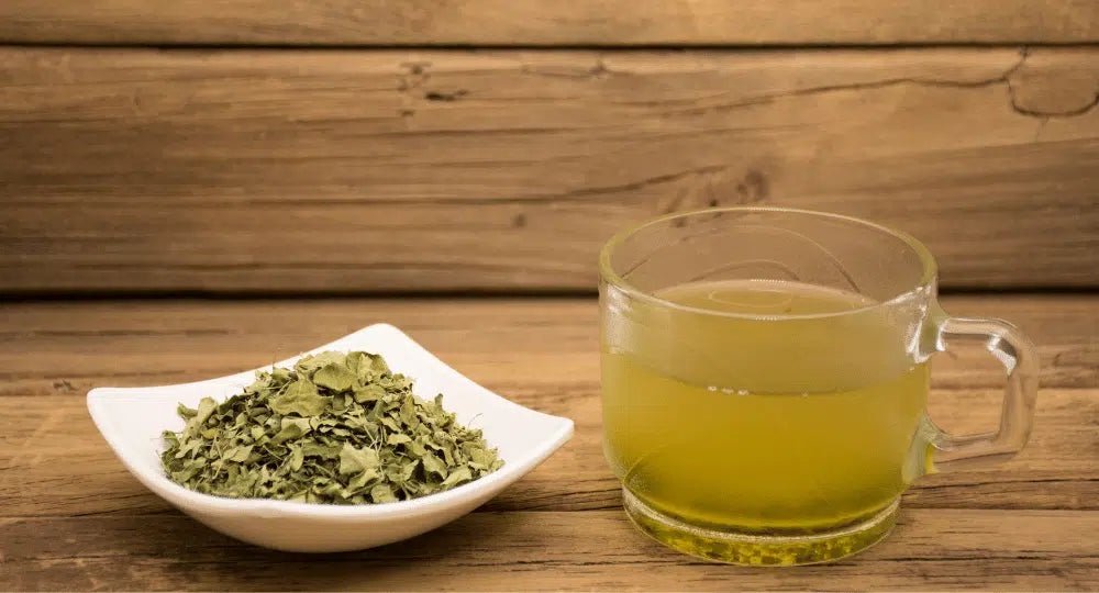 Wie man Moringa-Tee zubereitet