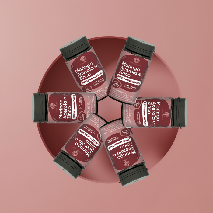 Integratore Acerola naturale RedMoringa ricco di vitamina C, sostiene le difese immunitarie e aiuta a contrastare stanchezza e stress ossidativo.